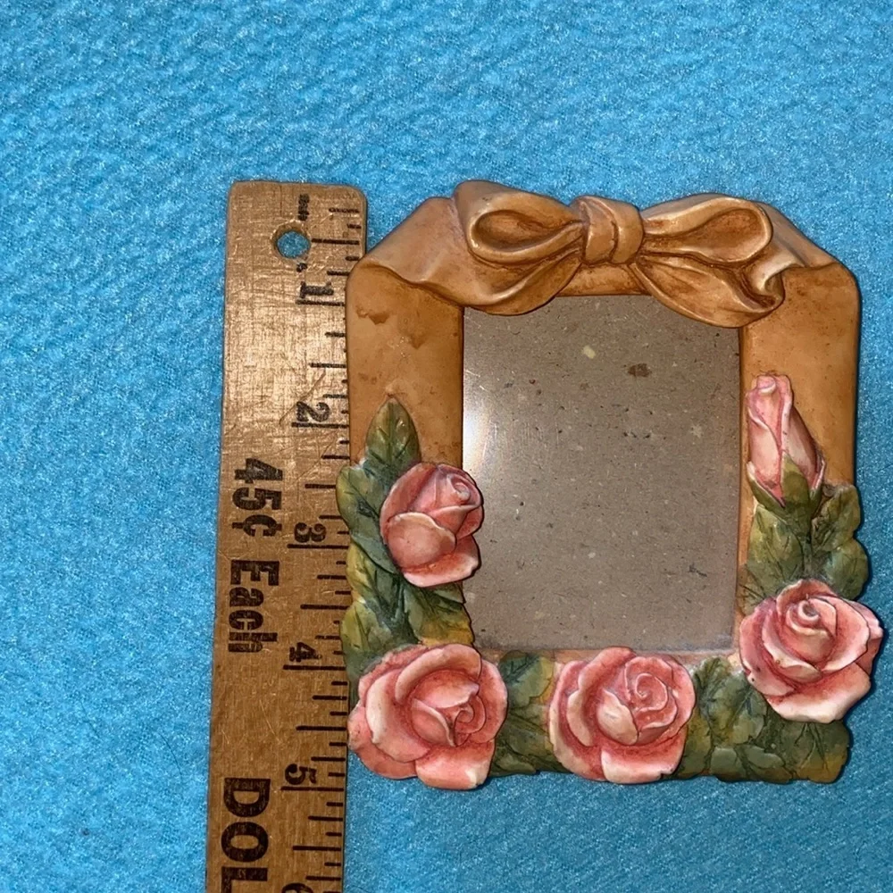RUSS BERRIE & Co rose floral picture frame 3D ceramic vintage NEW size 4” X 5”